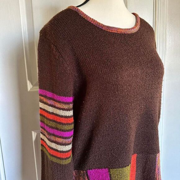 MIRROR IMAGE Women's Brown & Multicoloured Striped Sweater, Size Medium - Picture 4 of 8